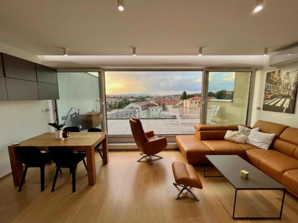 Brno City Center Apartment With Parking And A Big Terrace Extérieur photo